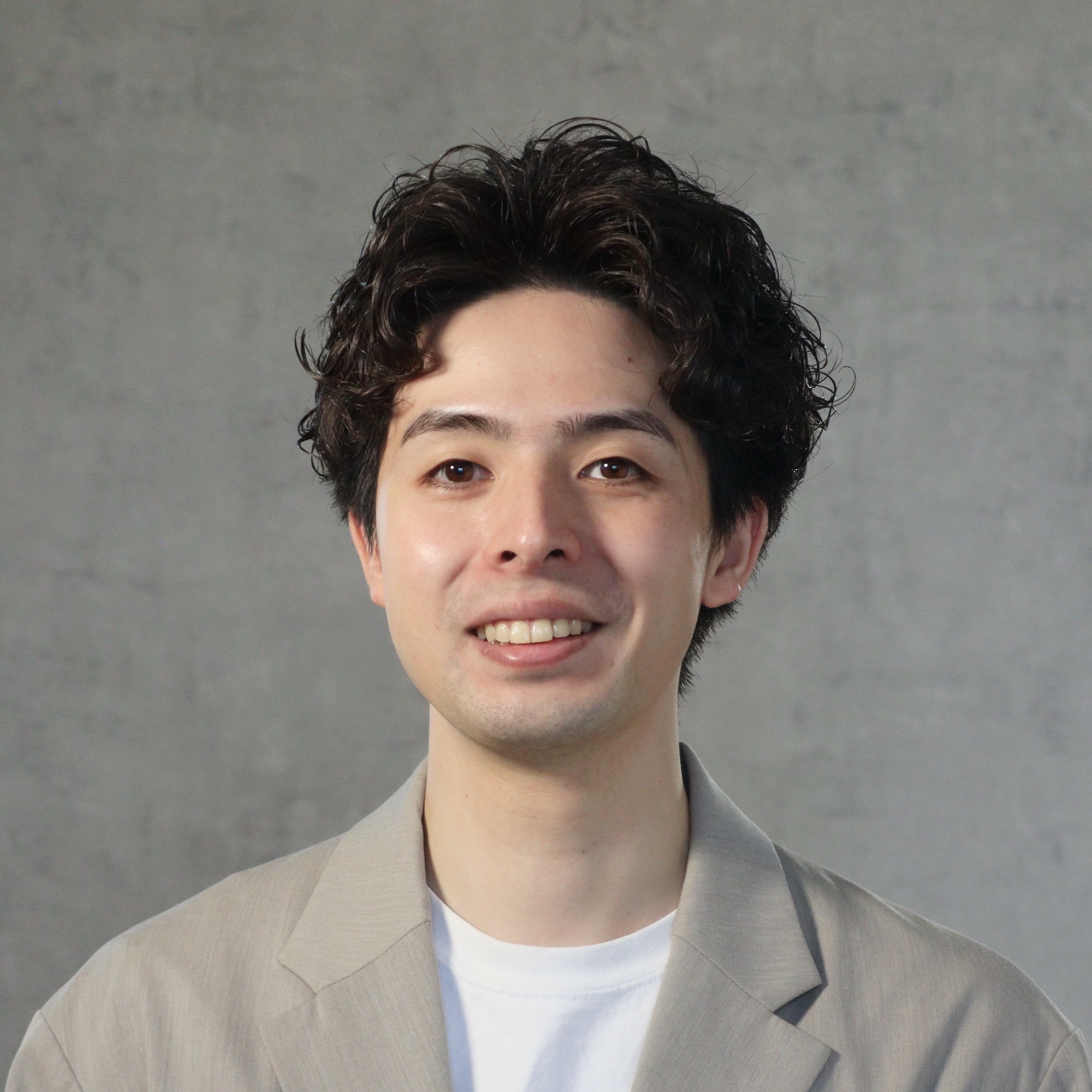 小山礼高