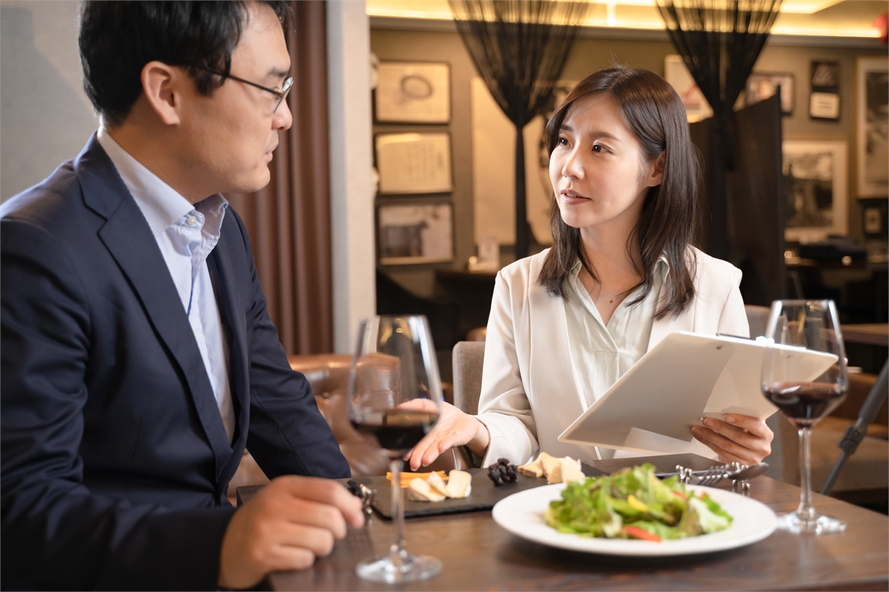 飲食店のLLMO/AIOでは第三者からの評価・言及も重要